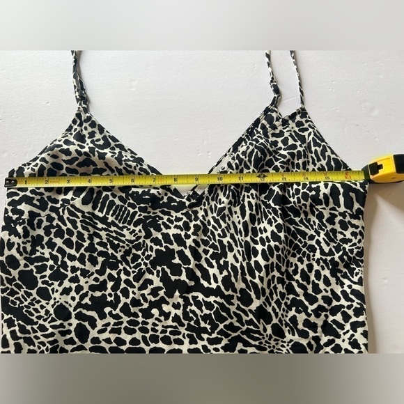 FRAME animal print silk cami top sz M black white glam flowy - Picture 5 of 7